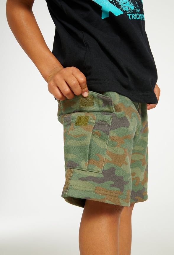 Pull On Cargo Short Green Camo