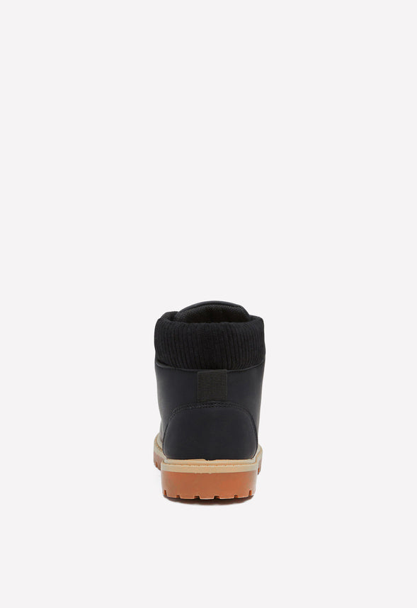 Mountain Boot Black