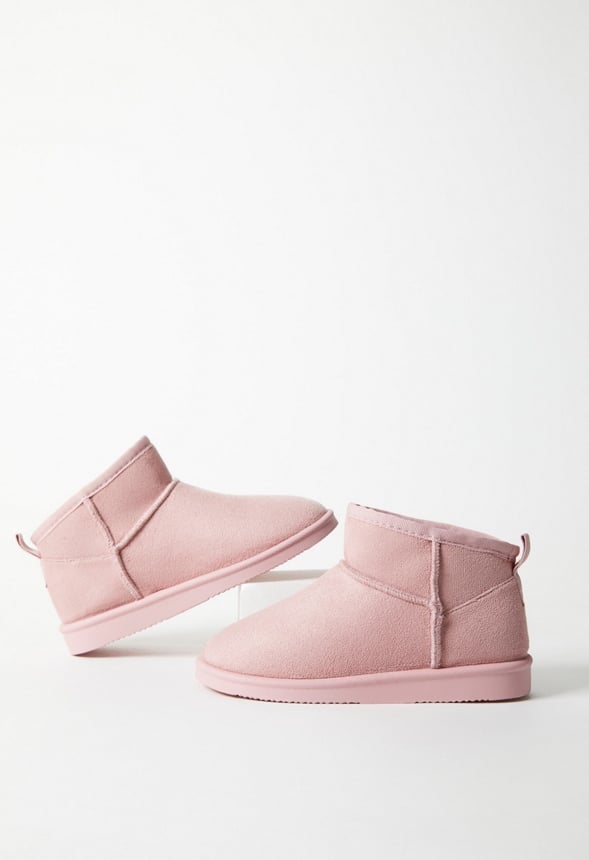 Classic Mini Fuzzy Boot Light Pink