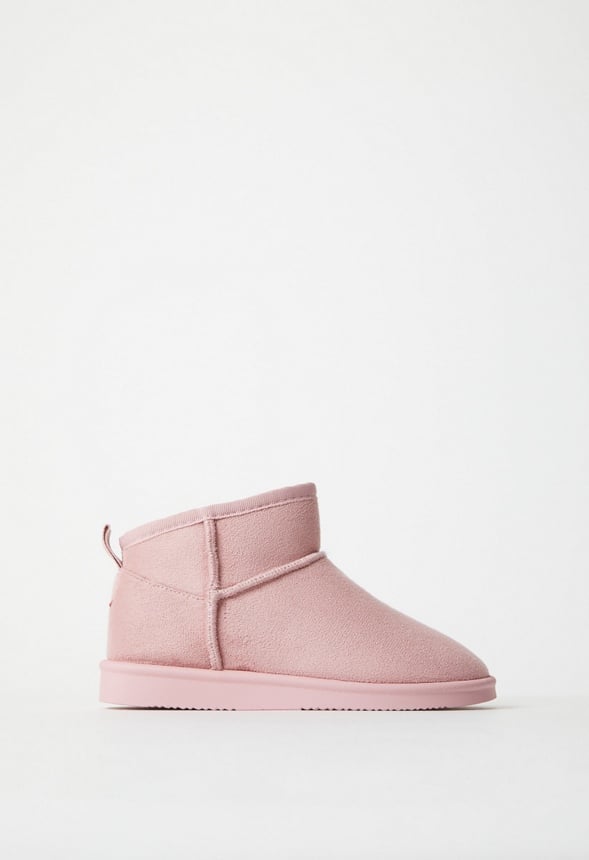 Classic Mini Fuzzy Boot Light Pink