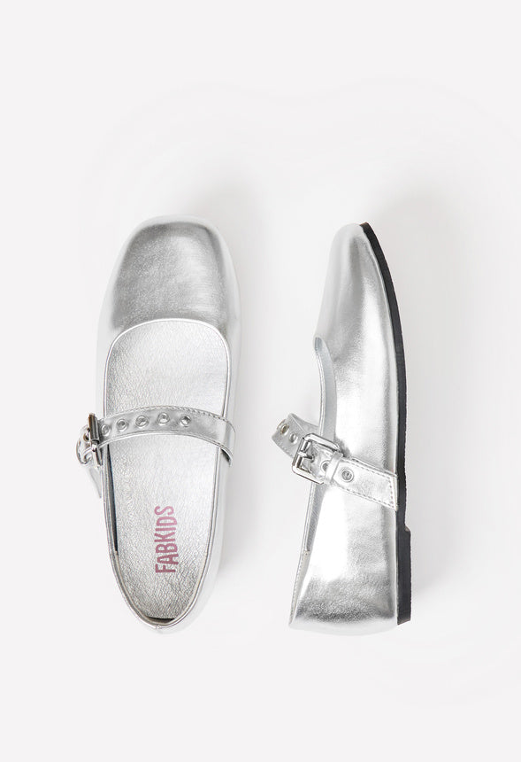 Metallic Buckle Flat Silver