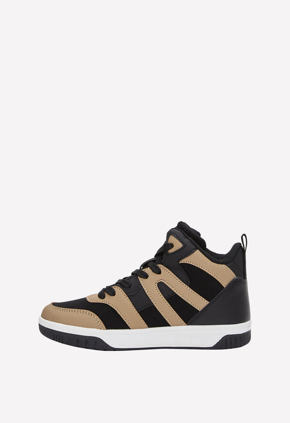 Colorblock Pieced High Top Sneaker Black