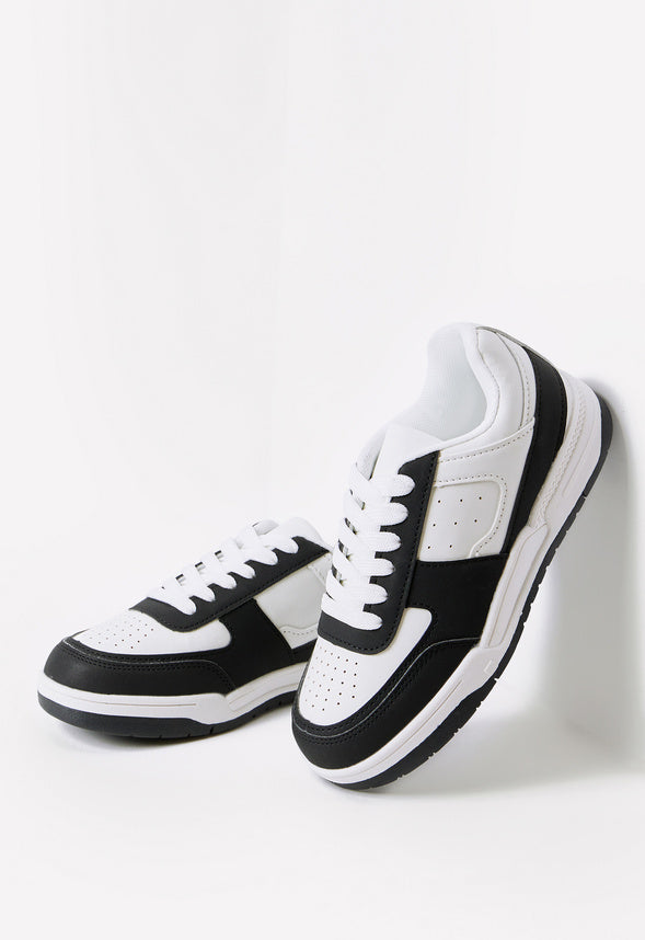 Pieced Colorblock Sneaker Black