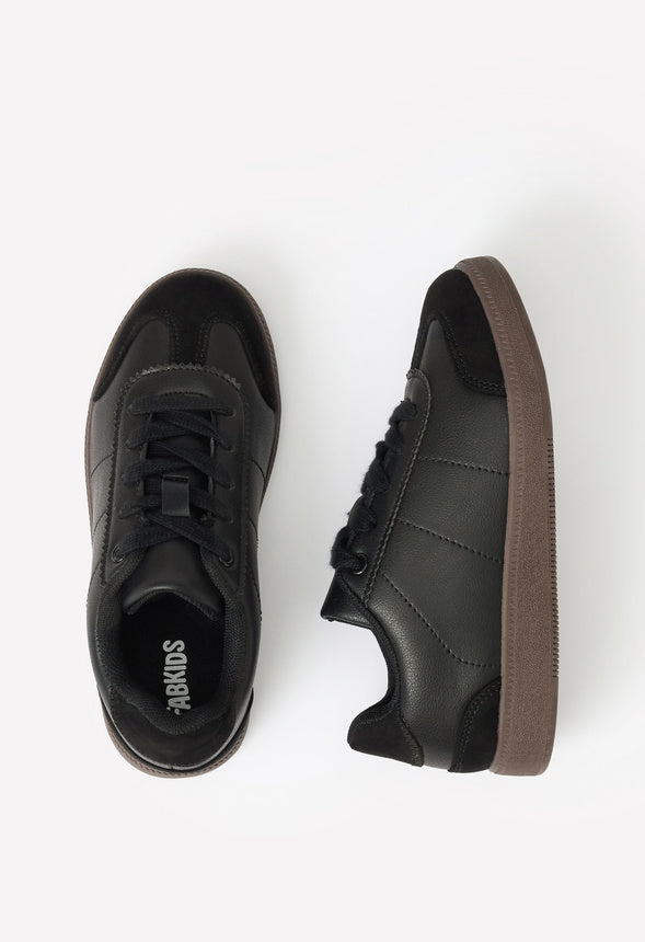 Pieced Lace Up Sneaker Black